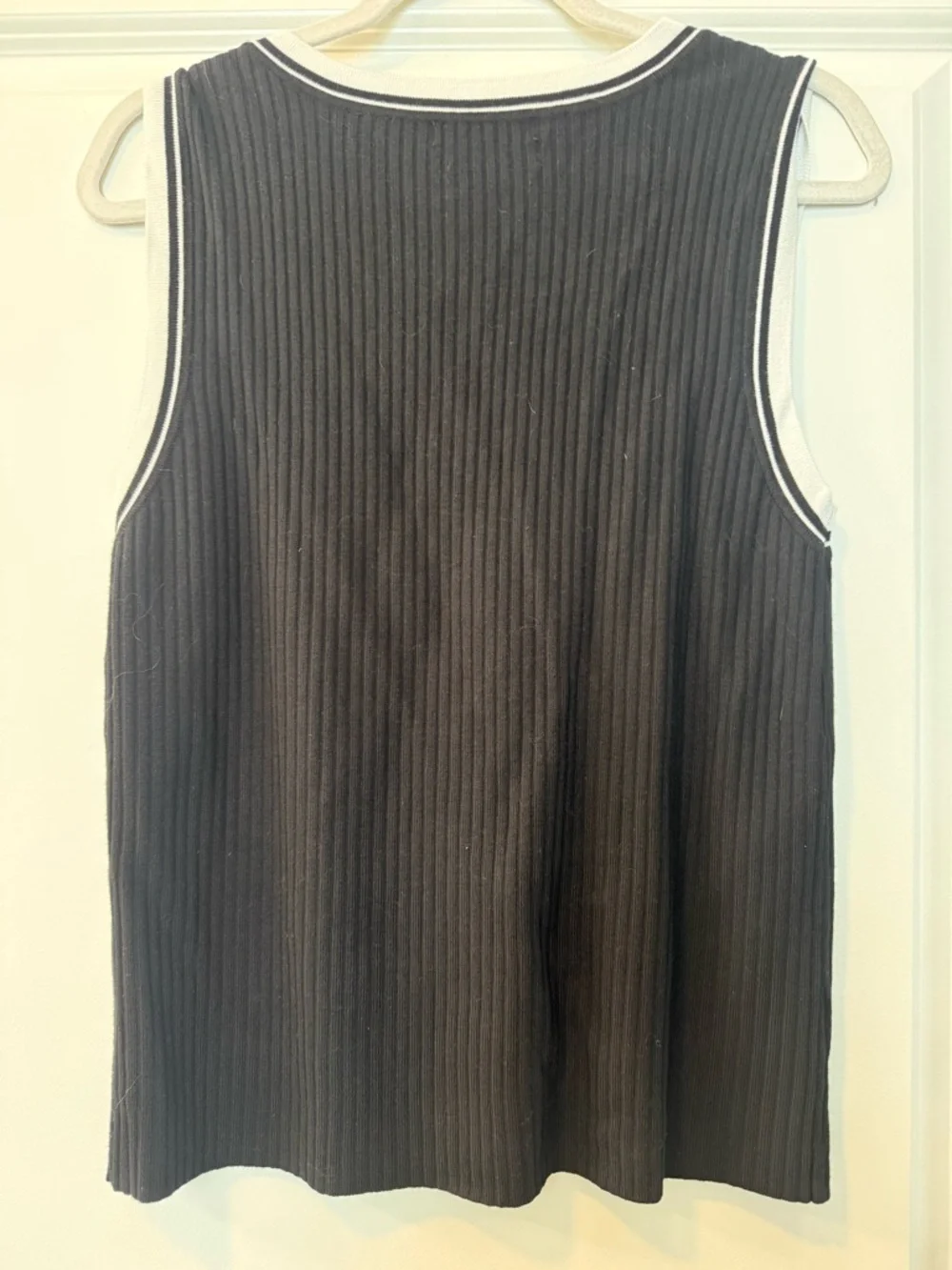 Liverpool Black Ribbed V-Neck Vest with White Trim - Picture 3 of 3
